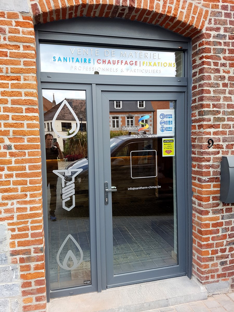 enseigne sanitherm lettrage vitrine adn concept chimay