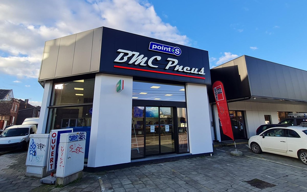 enseigne alu plexiglas logo adn concept